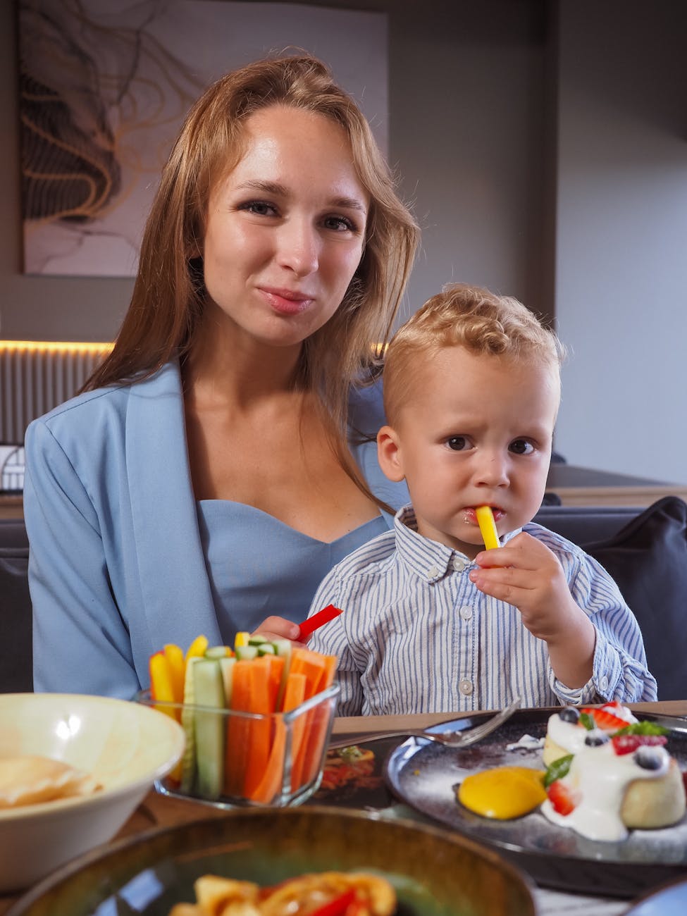 Family enjoying a meal at a kid-friendly restaurant in Sydney
