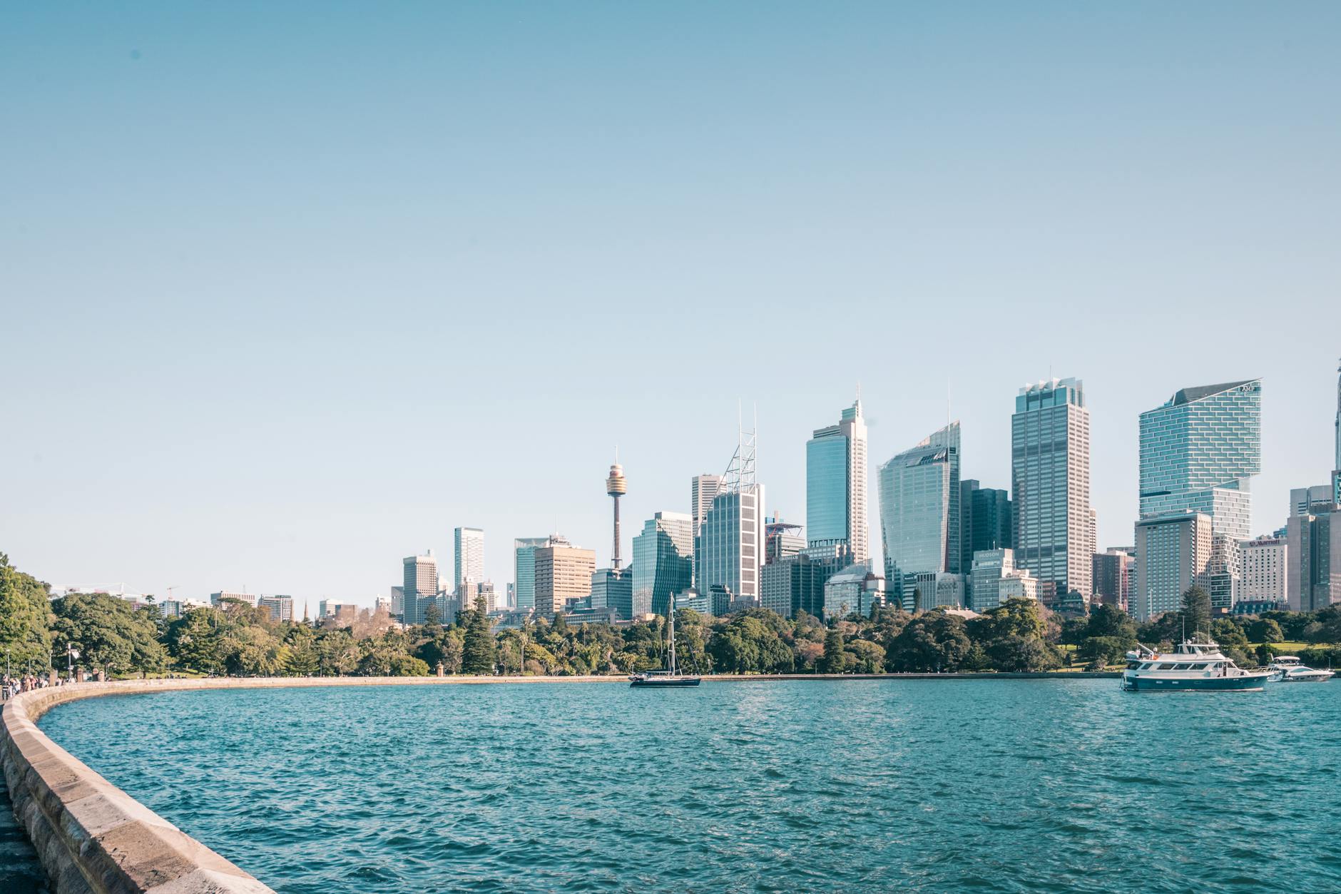 Royal Botanic Garden Sydney with harbour views and lush greenery