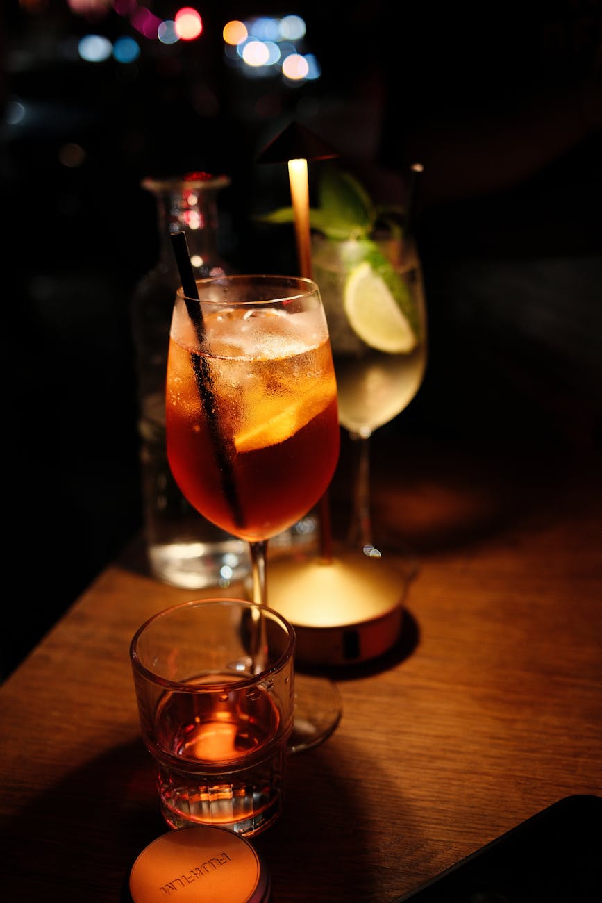 Sydney nightlife bar scene with cocktails and city atmosphere