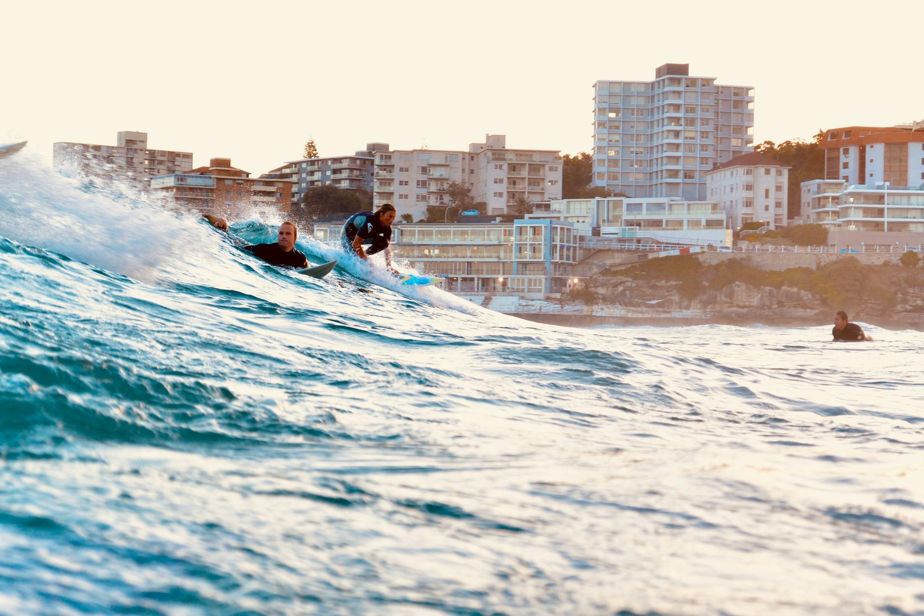 Bondi Beach guide - surf school class on the sand