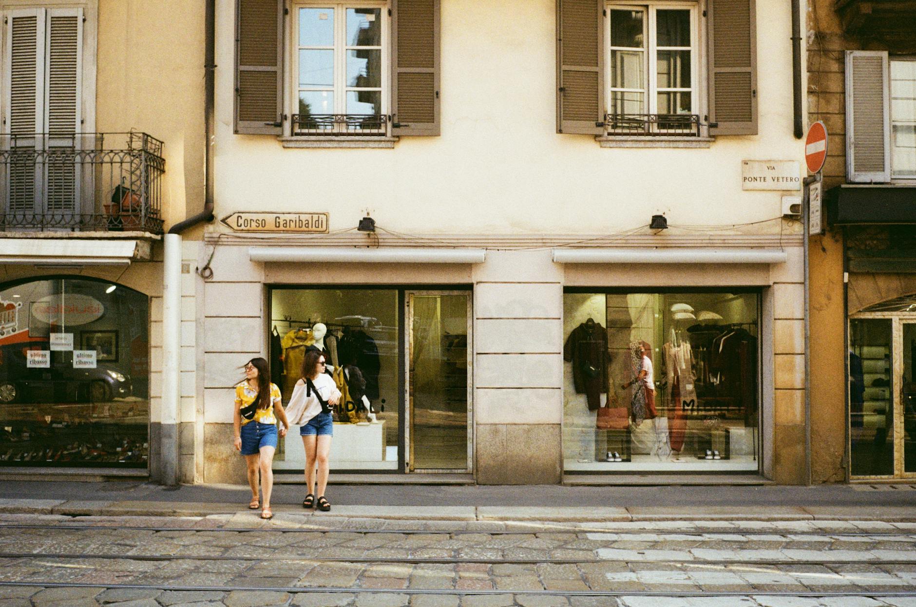 Where to stay in Manly - the Corso pedestrian street