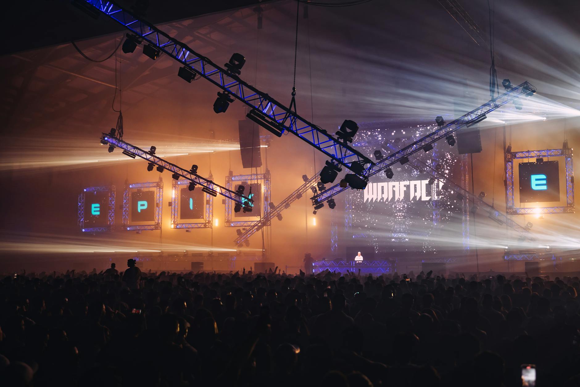 Sydney events - concert crowd at outdoor festival