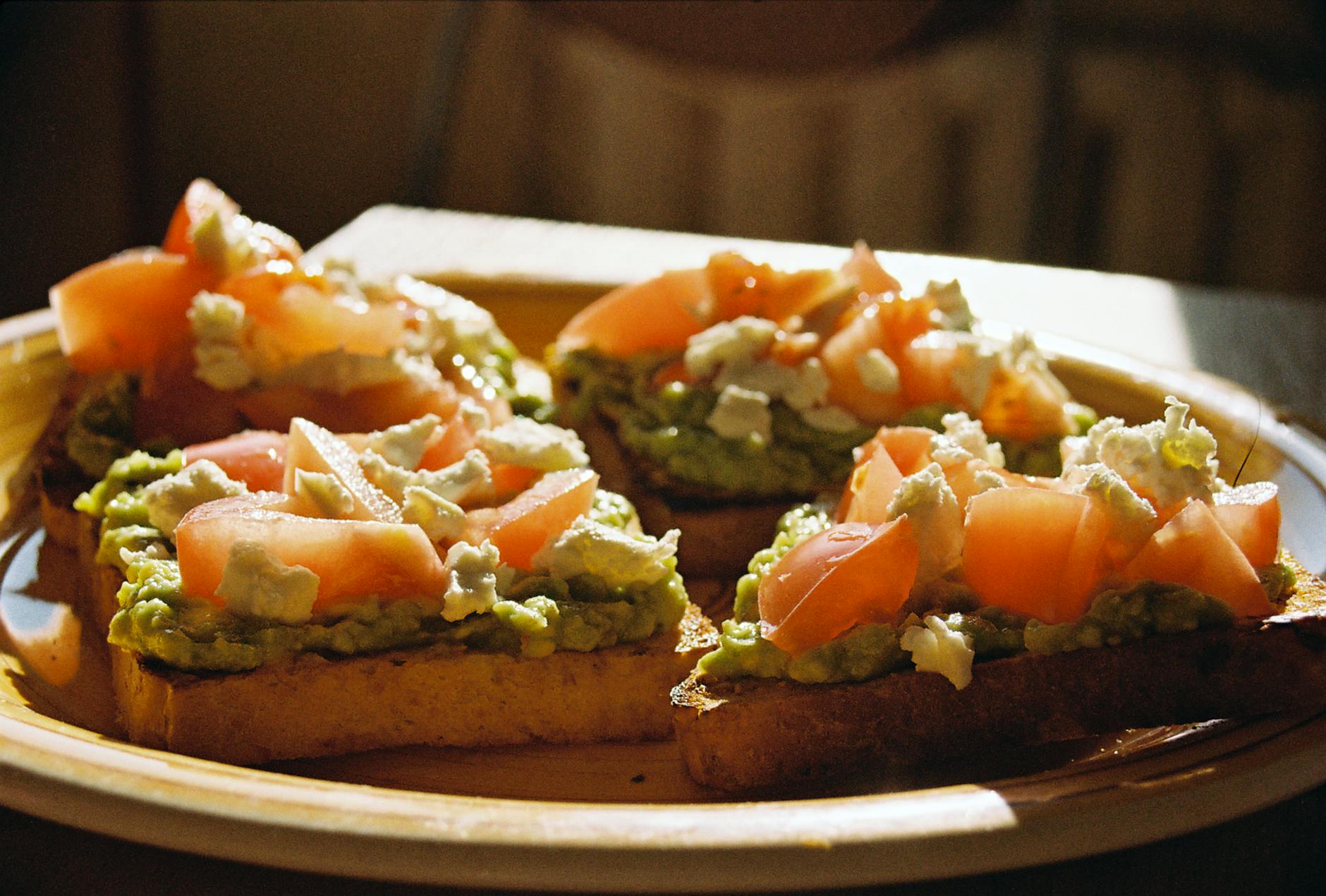 Best brunch Sydney - smashed avocado on toast brunch plate