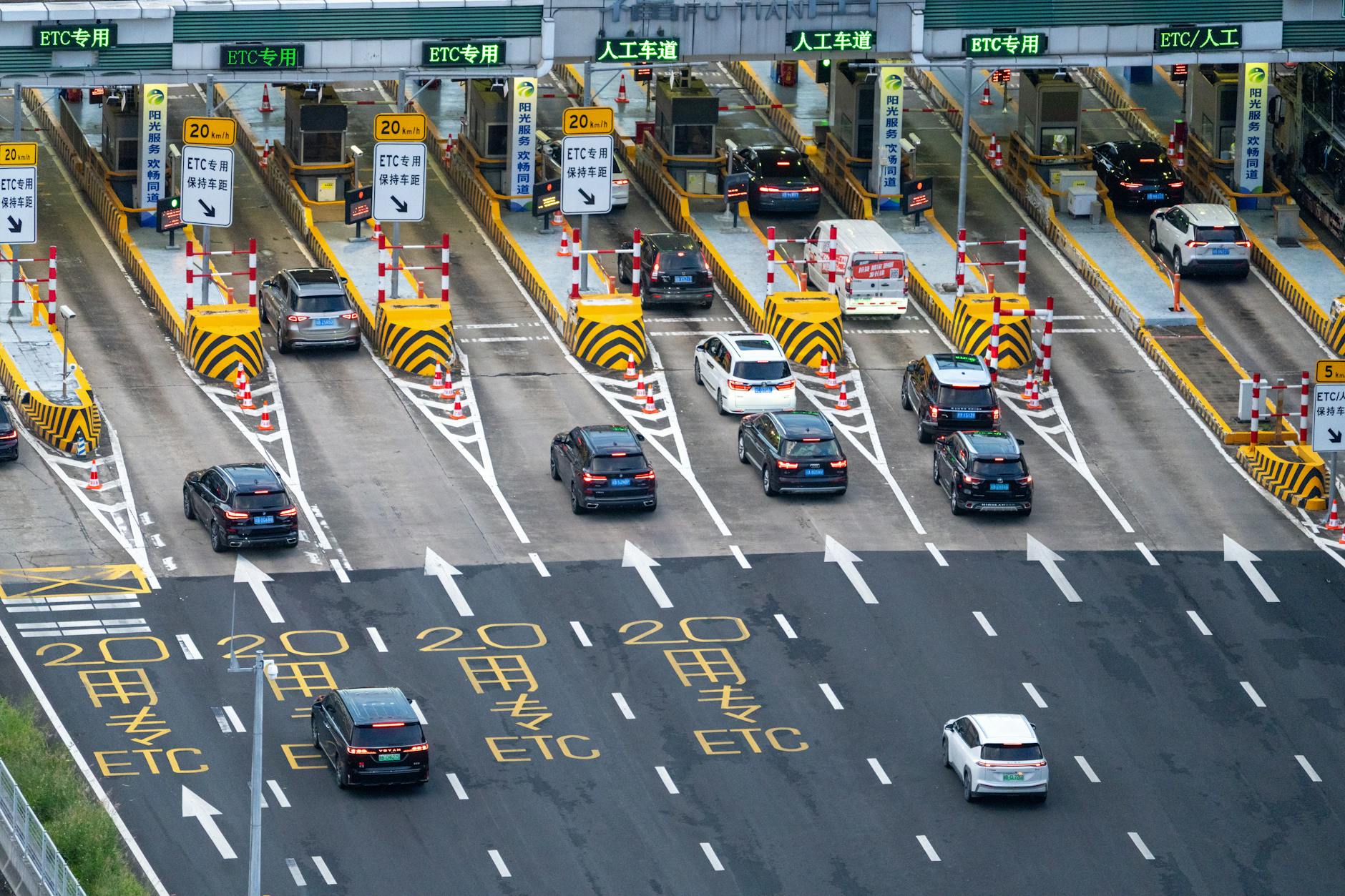 Driving in Sydney - toll motorway with electronic gantry