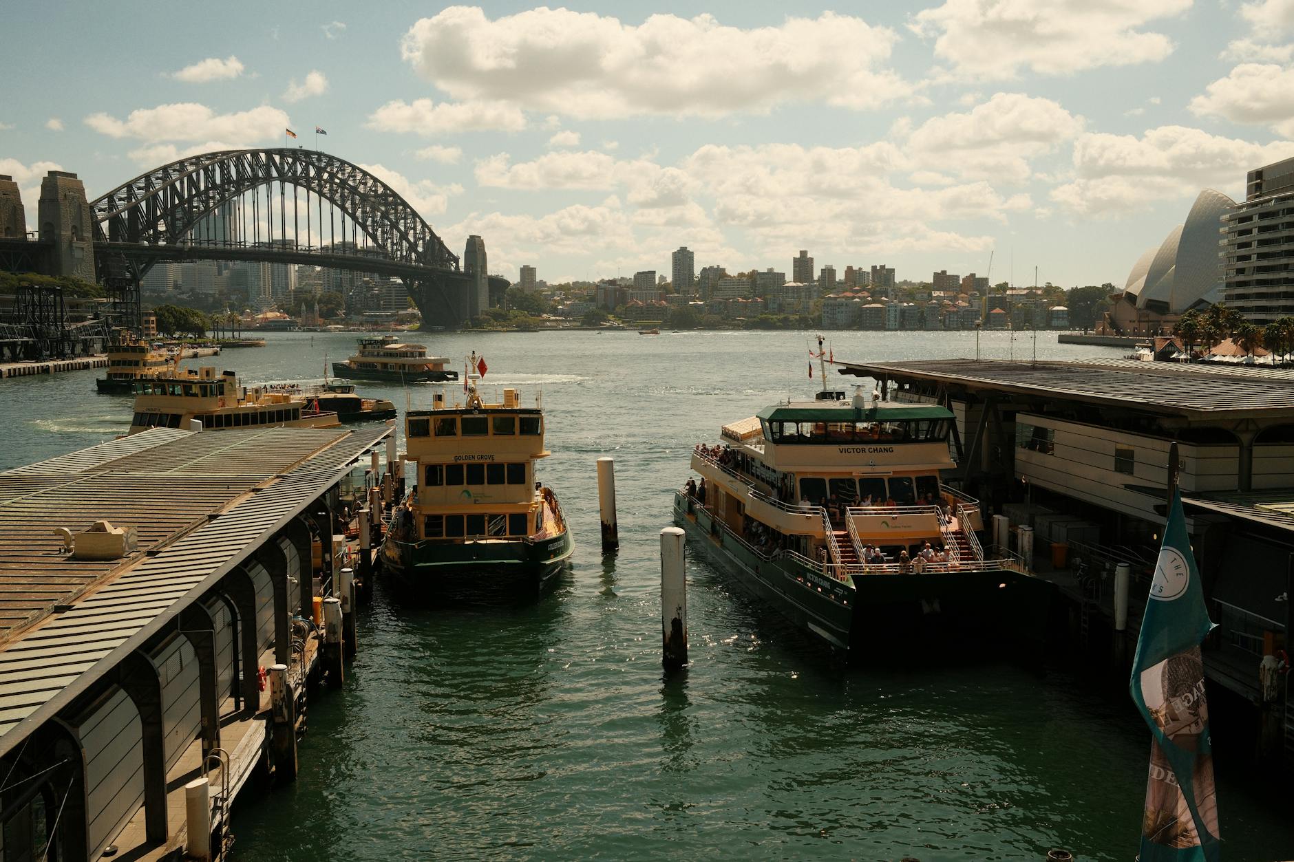 Hidden beaches in Sydney - secret harbour cove