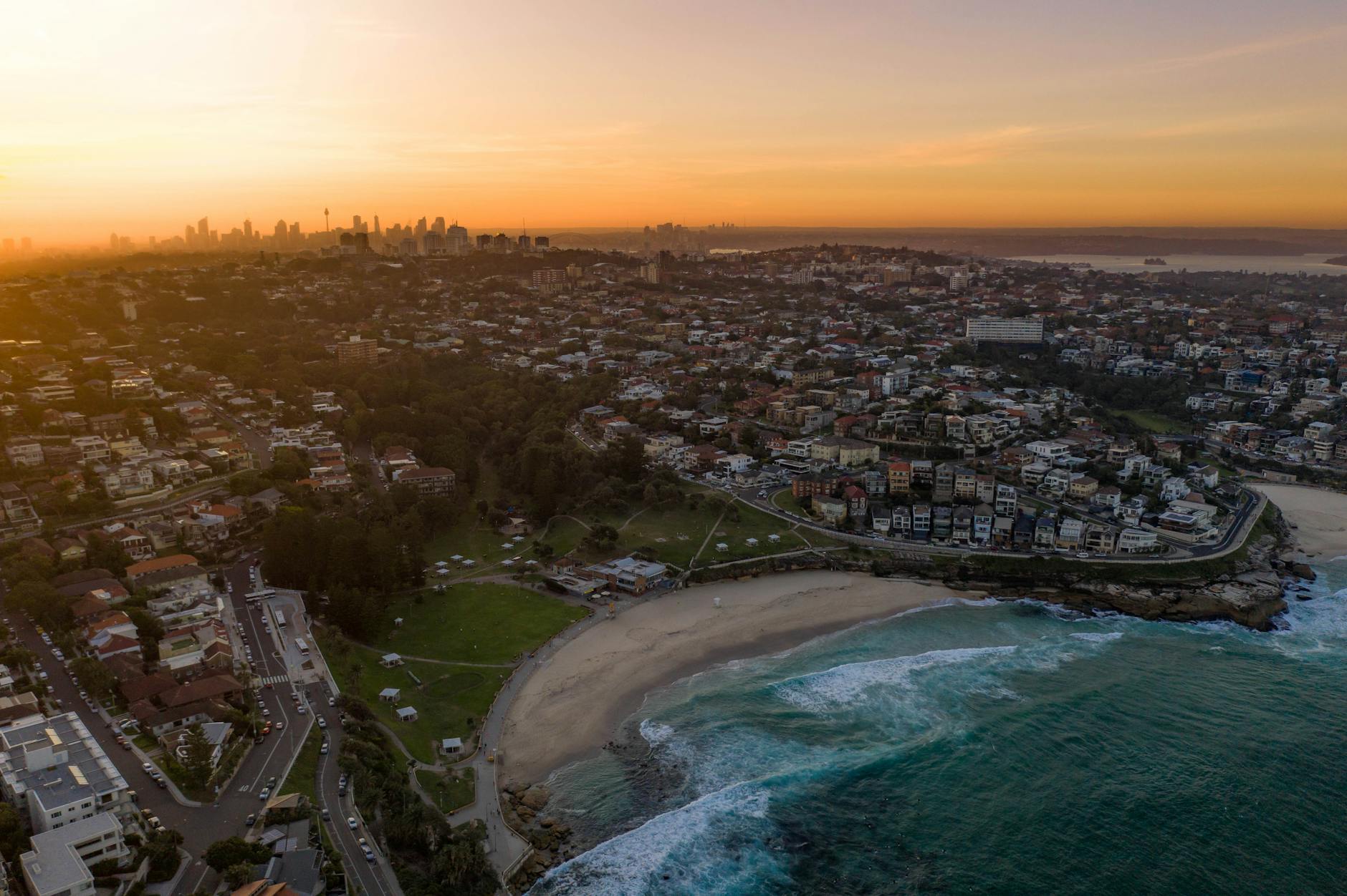 Things to do in Sydney - city skyline at sunset